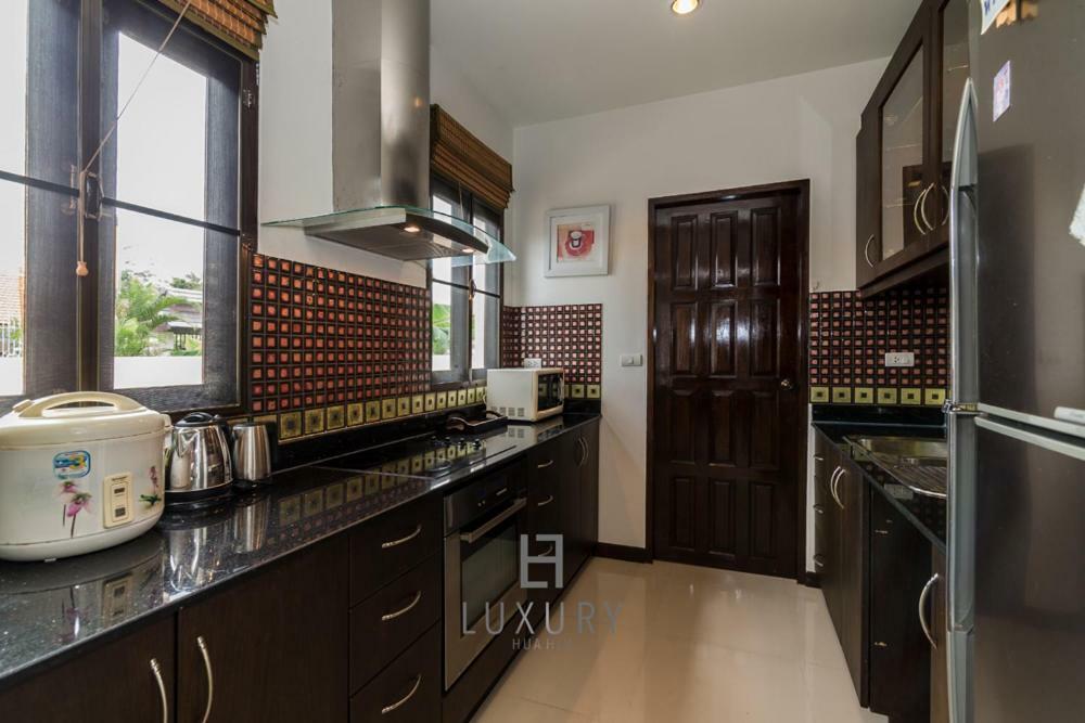 4 Bedroom Private Bali Style Villa Hh6 هوا هين المظهر الخارجي الصورة